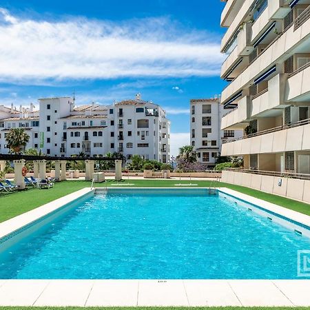 LetsMarbella - NEW 2BR APARTMENT IN PUERTO BANUS - POOL&PARKING Exterior foto
