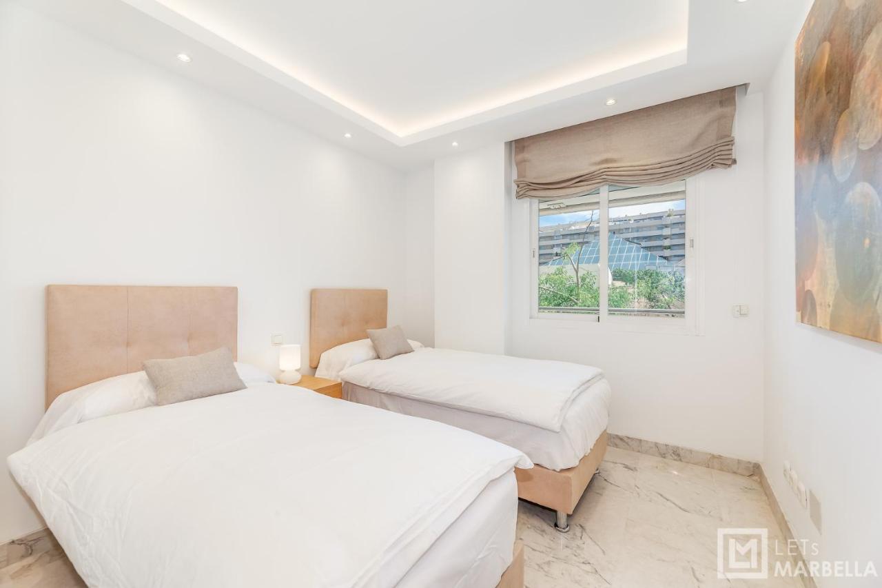 LetsMarbella - NEW 2BR APARTMENT IN PUERTO BANUS - POOL&PARKING Exterior foto