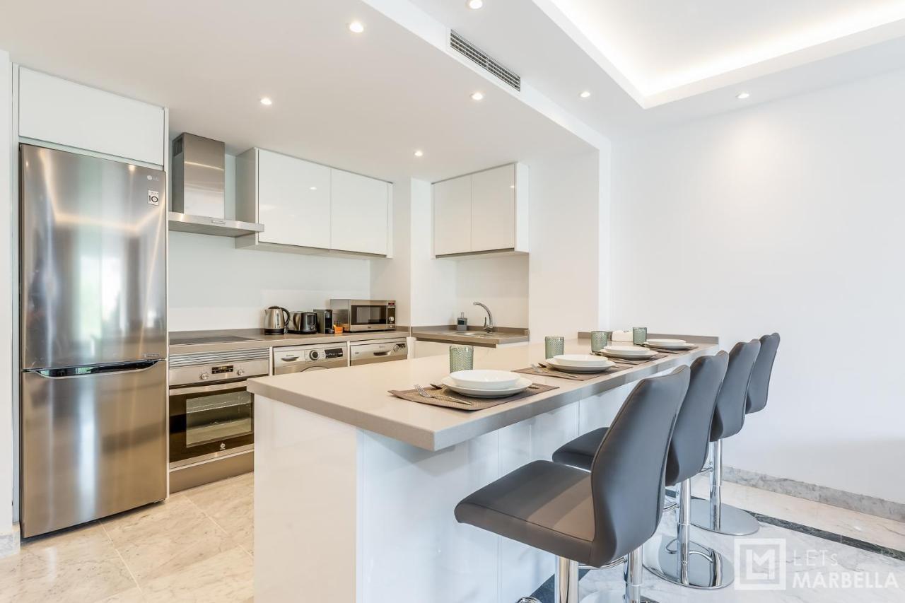 LetsMarbella - NEW 2BR APARTMENT IN PUERTO BANUS - POOL&PARKING Exterior foto